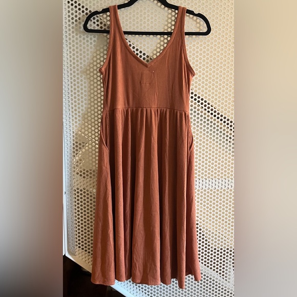 Chaser ribbed Double Vee Neck Midi Tank Dress Size Small terracotta NWOT - Picture 2 of 11